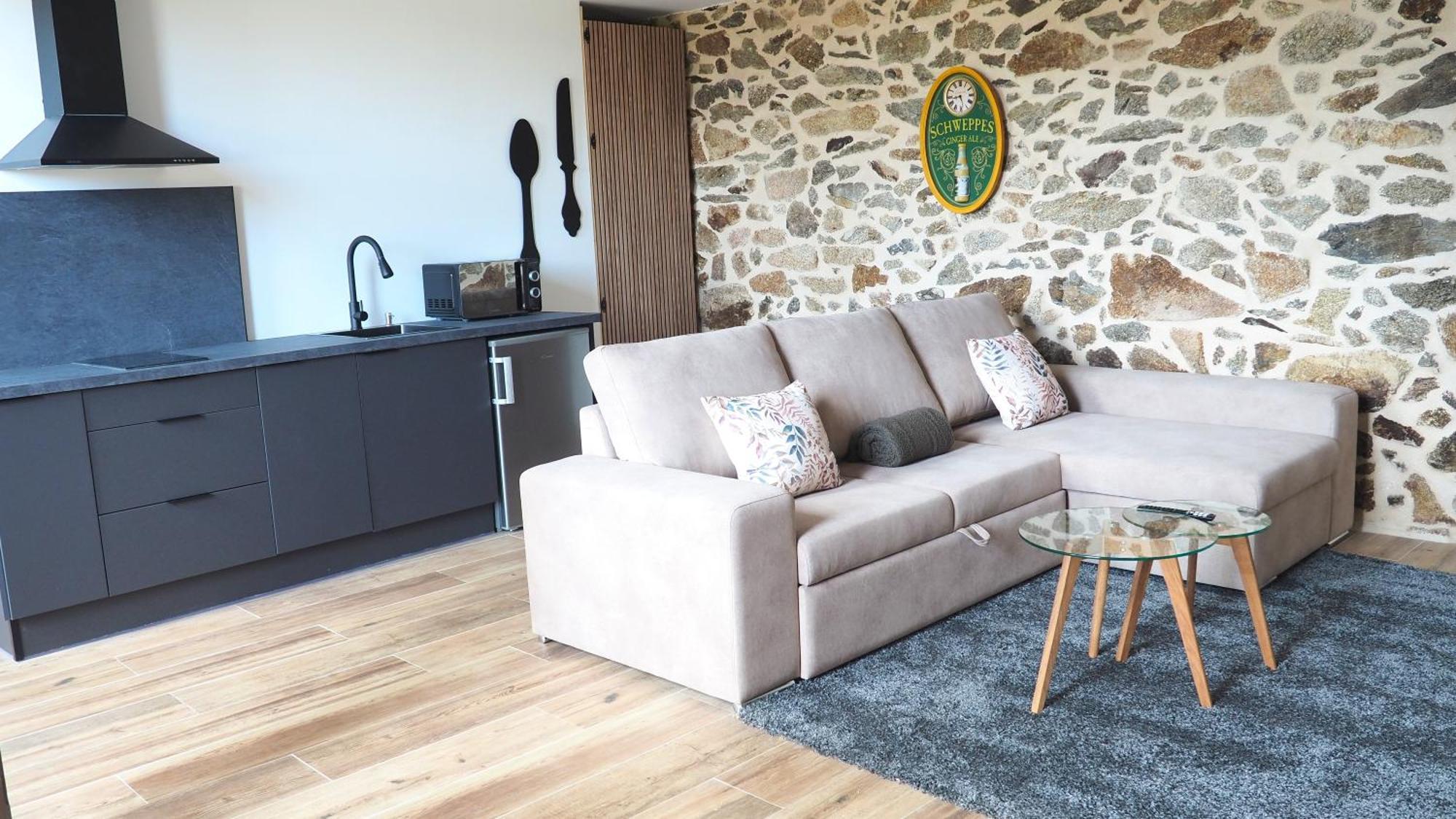 Apartamentos Muralla Sacra Sober Eksteriør bilde