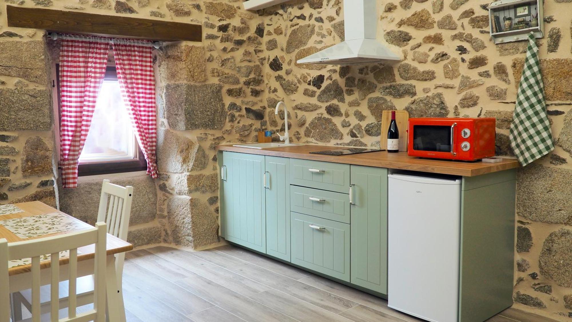 Apartamentos Muralla Sacra Sober Eksteriør bilde